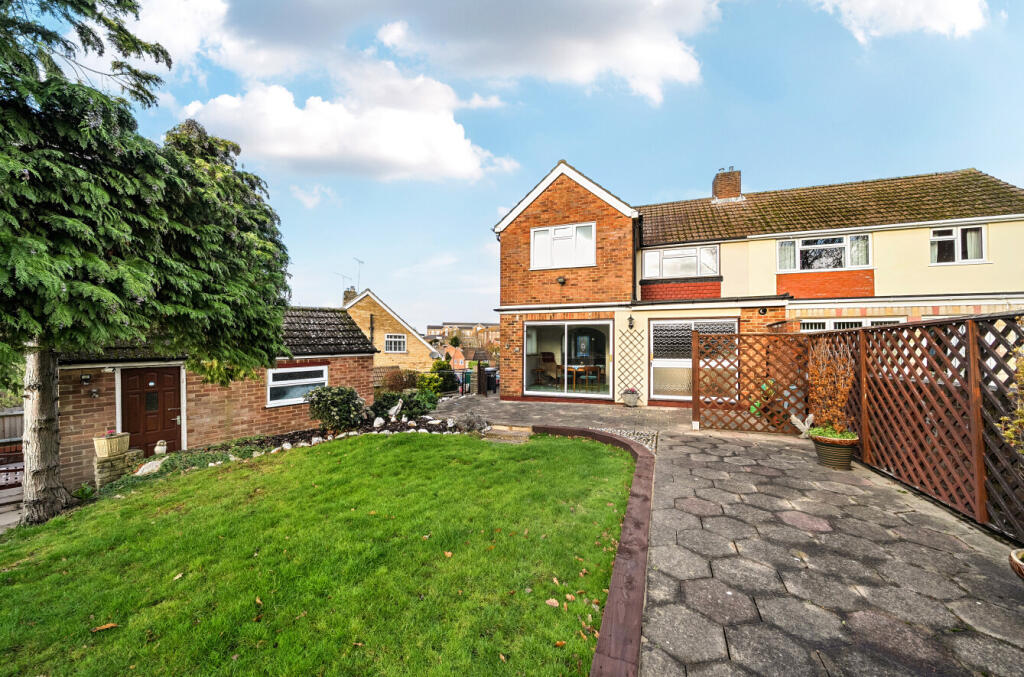 1384341-4-69259b9...