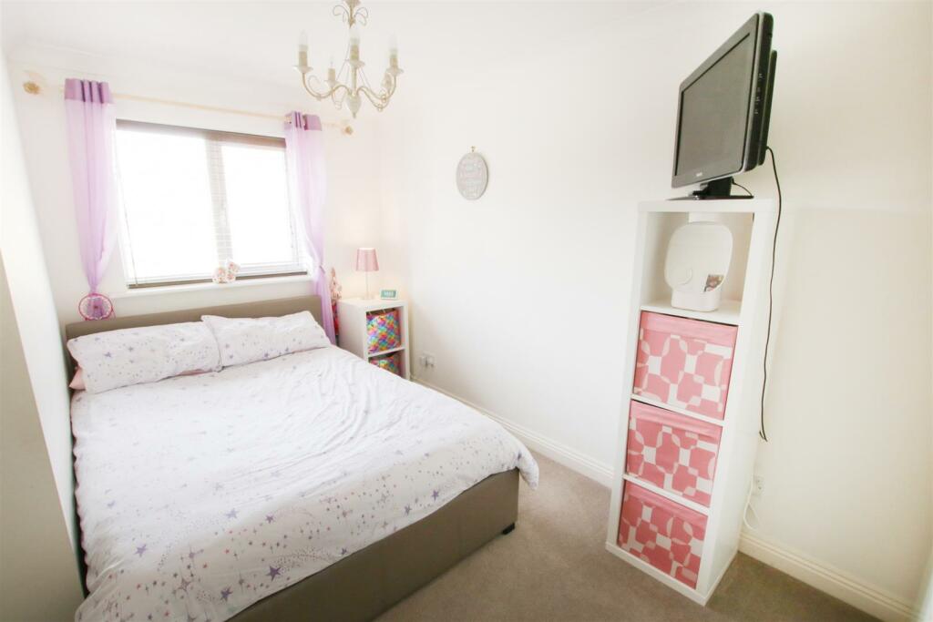 BEDROOM 3