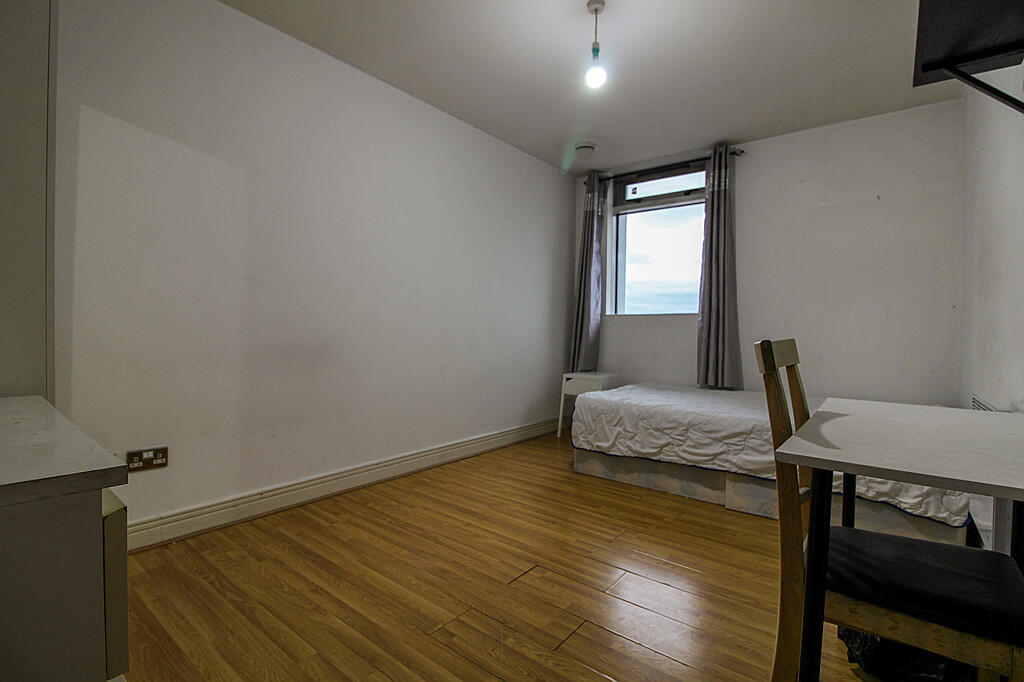 Room2