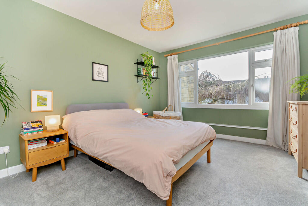 8641498-interior0...