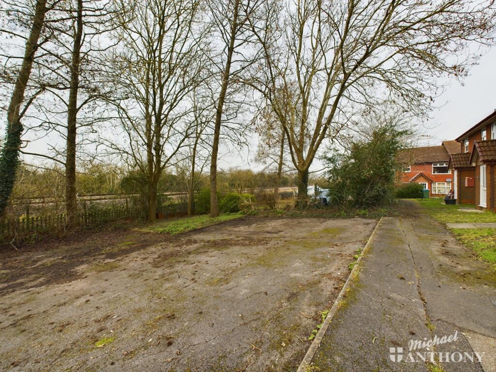 CAM03852G0-PR0187-STILL020