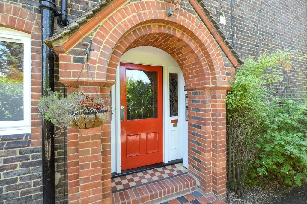 External Lifestyle Photograph