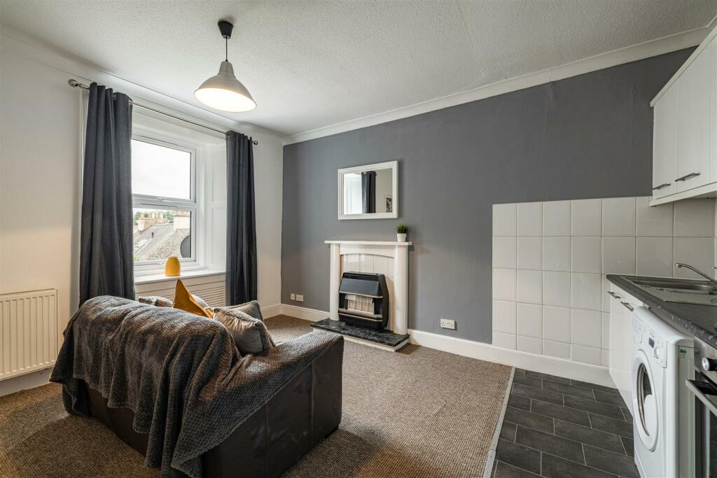 102 Galapark Galashiels 10.jpg