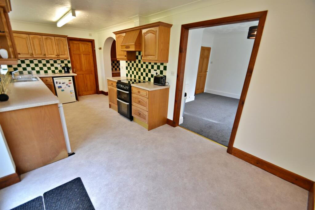 Kitchen/Breakfast Ro
