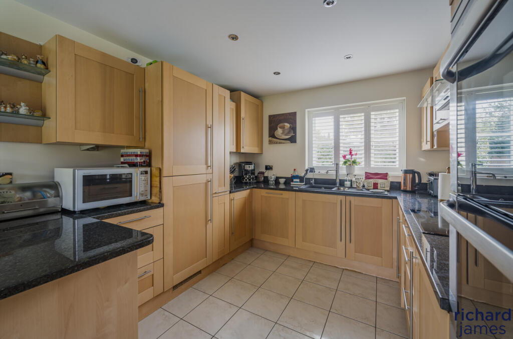 dc4dcb29-8919-46d...