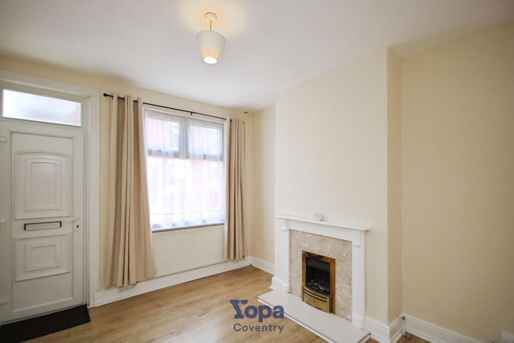 922ed472-Living 20Room 202.JPG