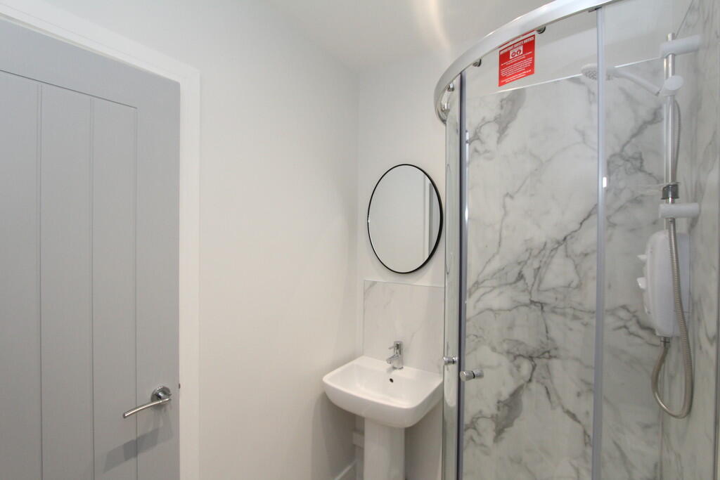 2025-05-01 09.33....