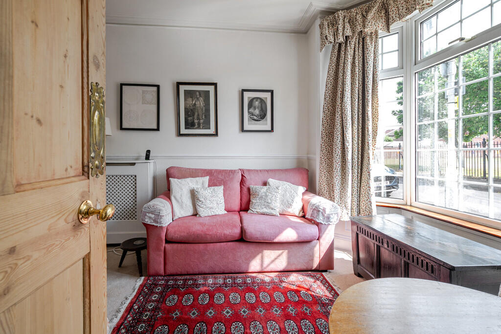 1297413-1-682e301...