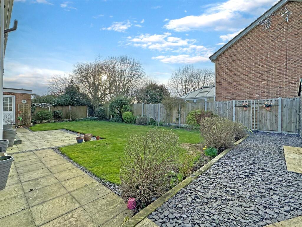 Private Rear Garden 045