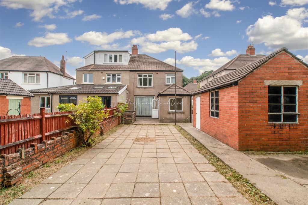 St Angela Road, Heath, HernCrabtree (7).jpg