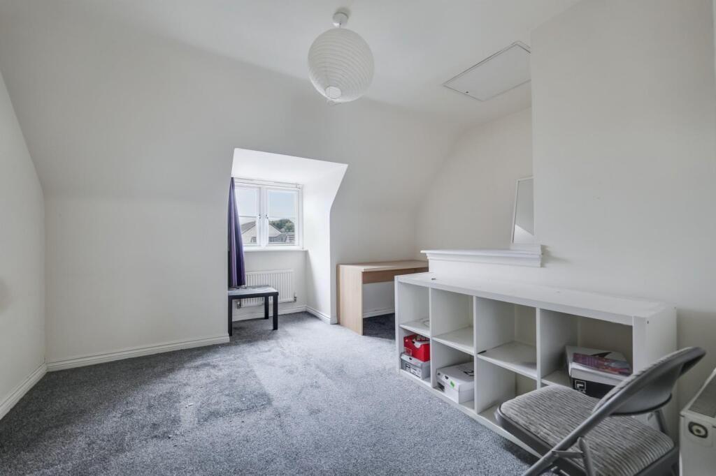 258062_34046217_I...