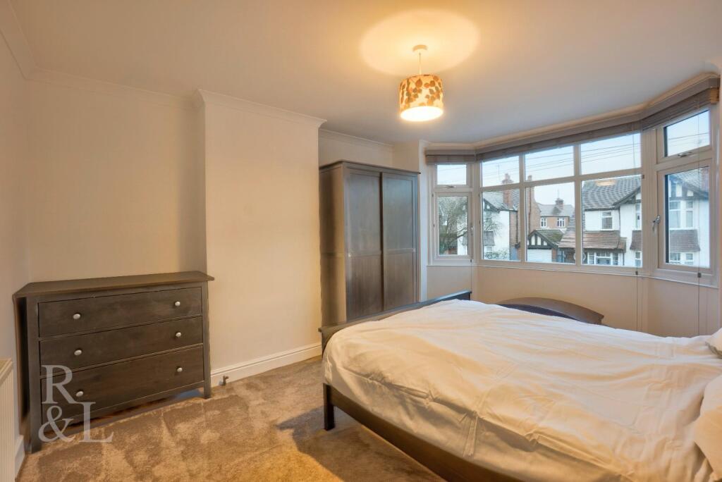 30 Eton Road (27).jpg