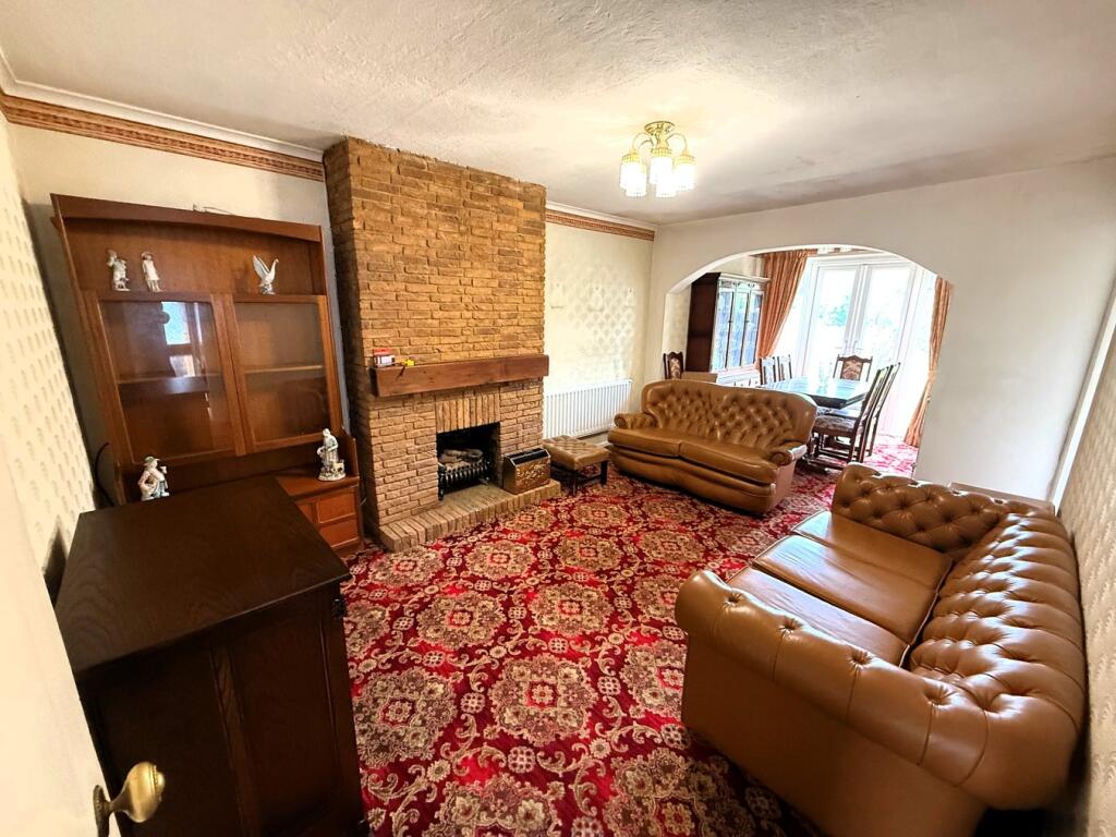 Glenfield Road, Ashford, TW15