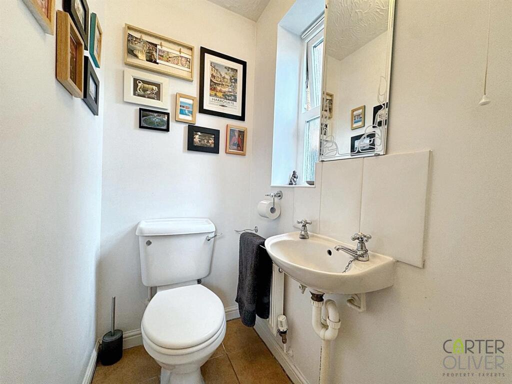 GROUND FLOOR WC