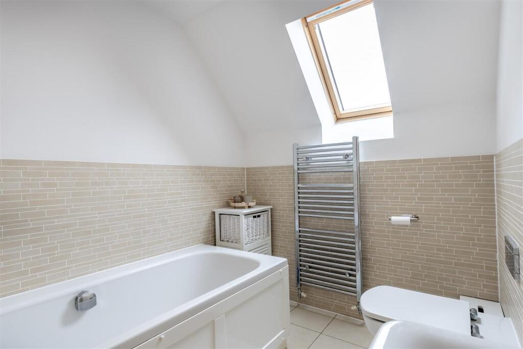 39 Kings Wood (19).jpg