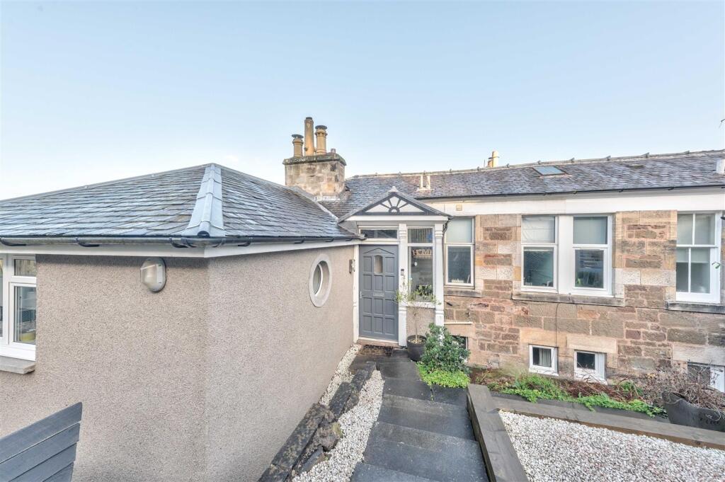 14 Hill Crescent Wormit (20).JPG