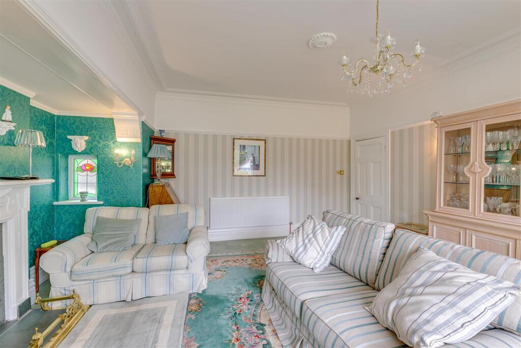 20 dowhills Road_20.jpg