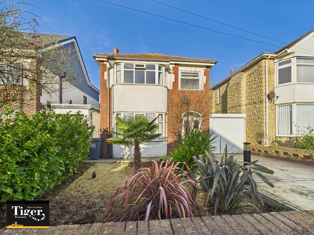 CAM02176G0-PR0772...