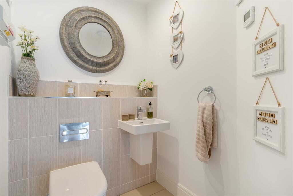 8611011-interior35.jpg
