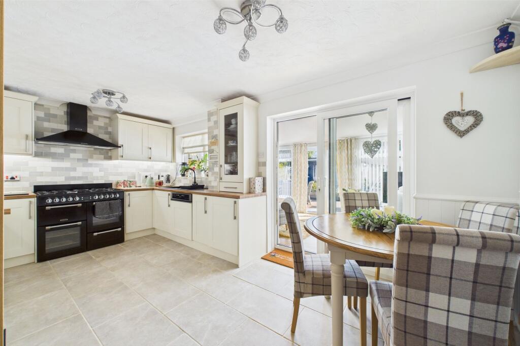 Kitchen / Diner