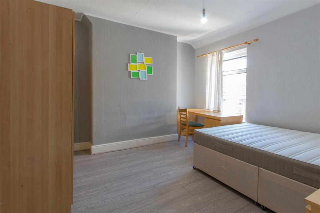 Cathays Terrace 135-22.jpg