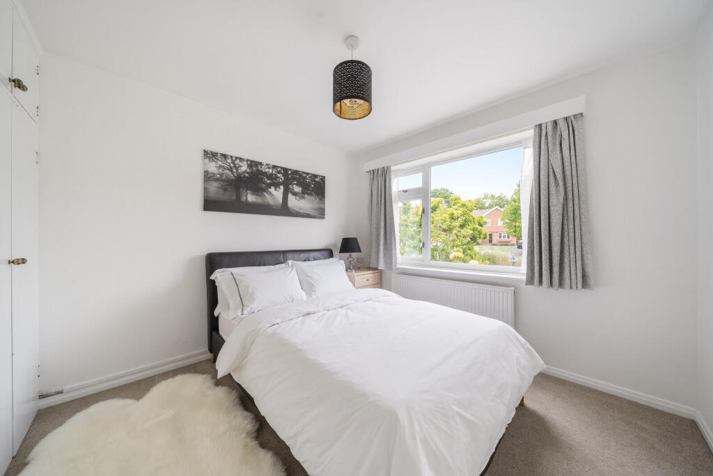 1299548-8-6830649...