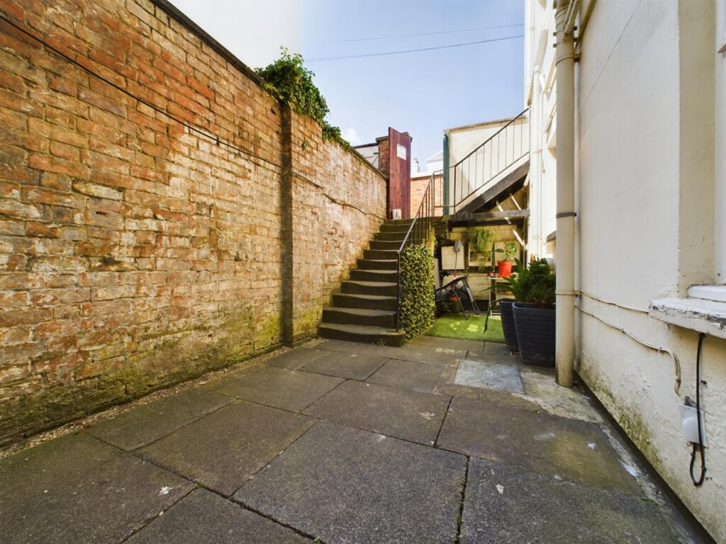 CAM01740G0-PR0253-STILL012