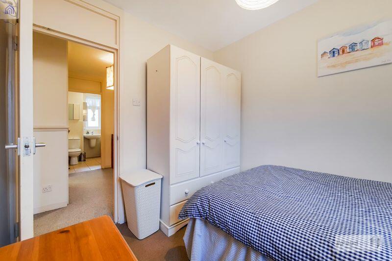 Bedroom 3 (2)