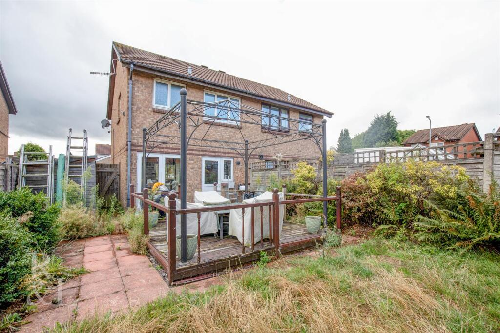 14 Carshalton Grove (7).jpg