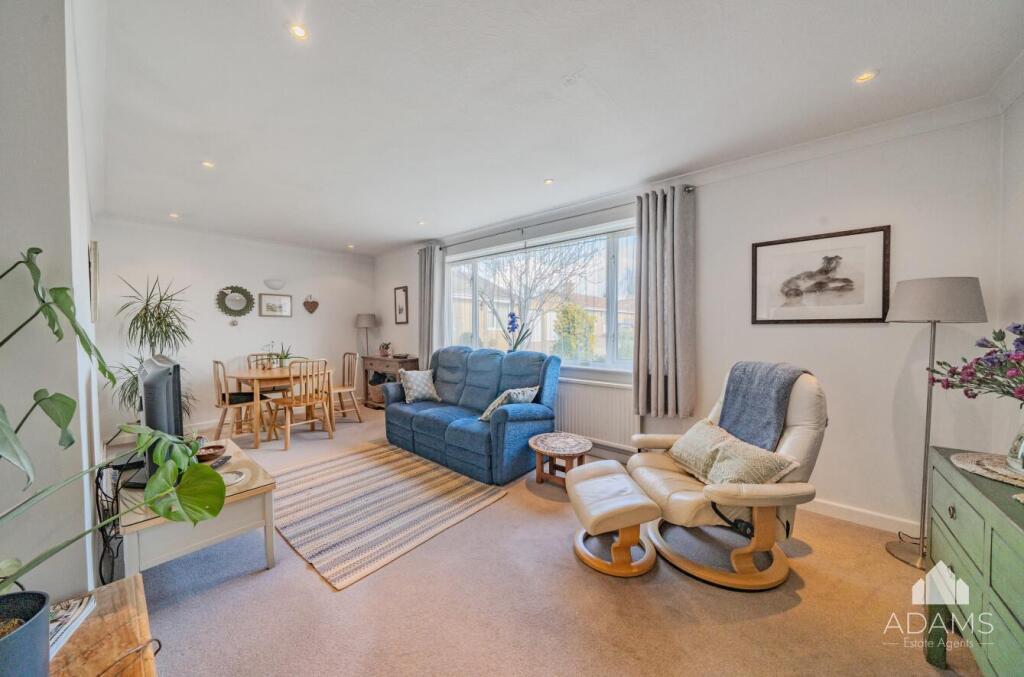 Sitting &amp; Dining Room