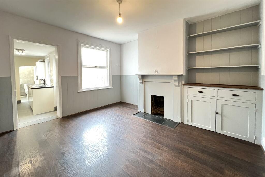 Living Room.JPG