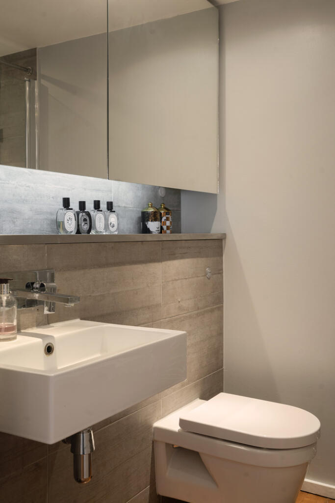 298116 - 19-PRINCE-OF-WALES-ROAD-72.jpg