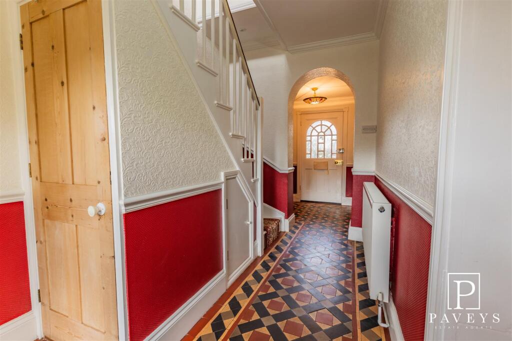 ENTRANCE HALL