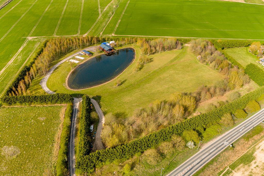 Swan Lake Country Park (Swineshead)-4.jpg