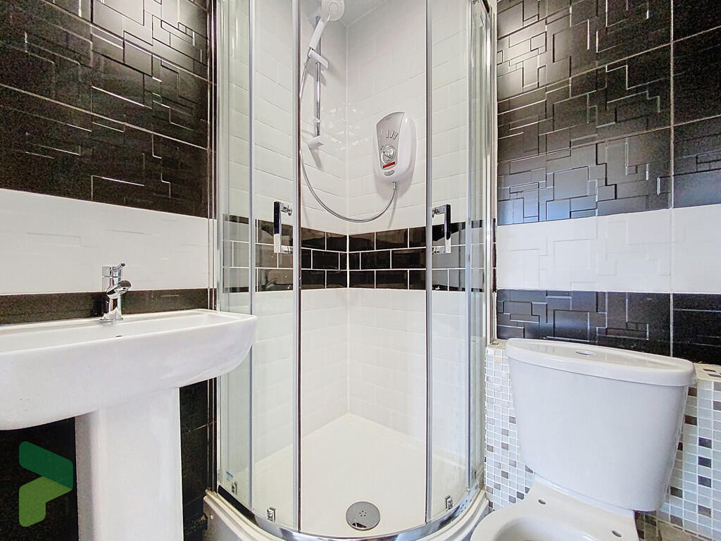 Bedroom One Ensui...