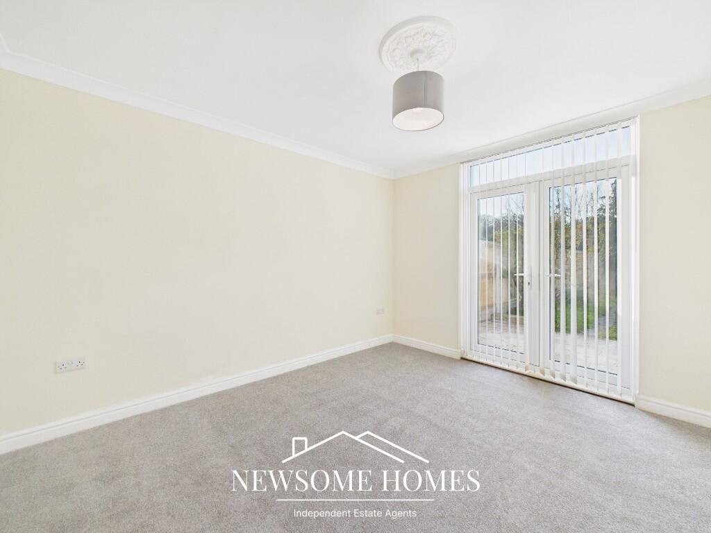 Sitting/ Dining Room