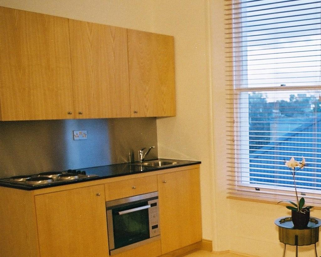 Sutherland Avenue, London, W9