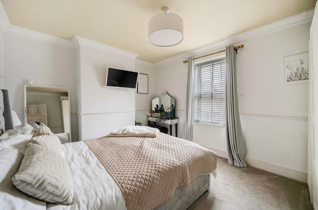 1299926-30-682f15...