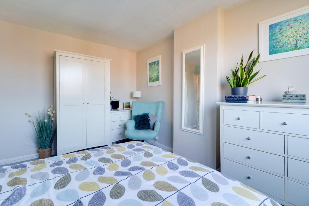 Bed 1 (4).jpg