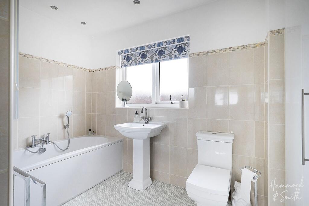 Ensuite Bathroom