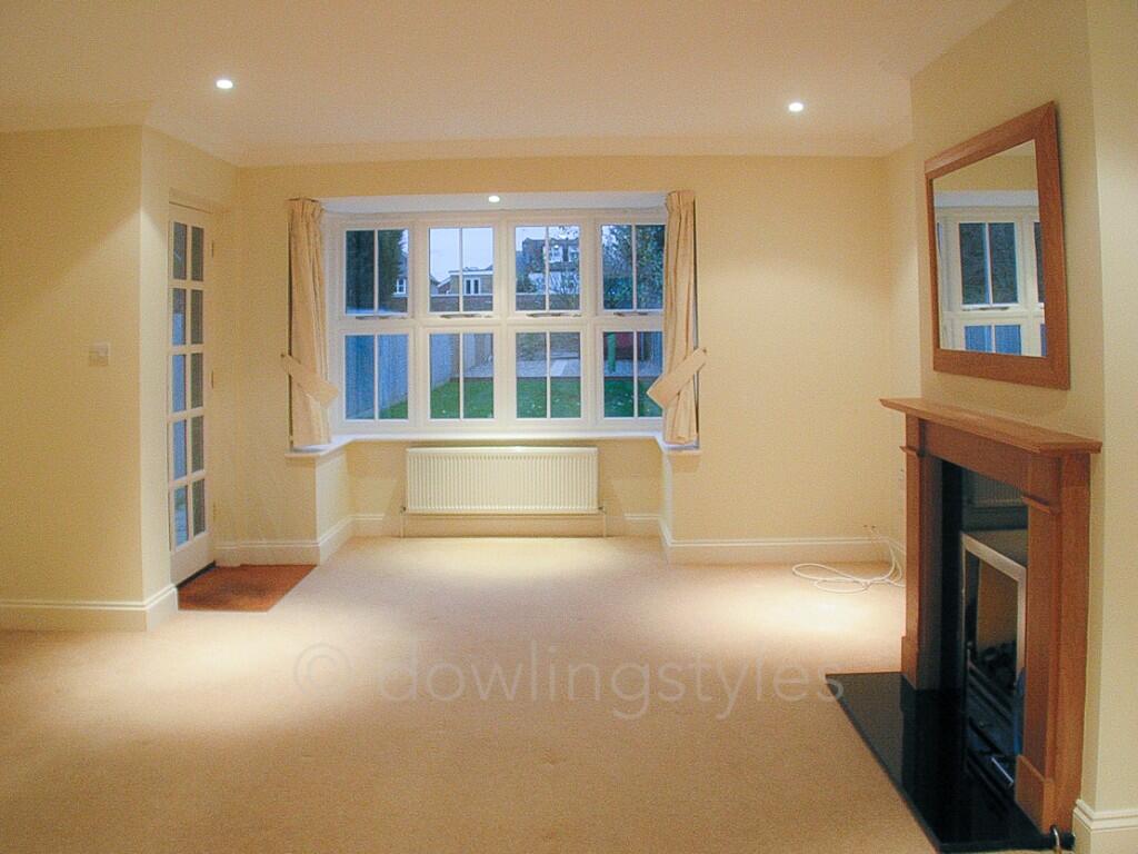 Lounge/dining room.
