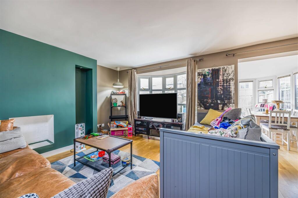 63 Oaklands Road, Havant-Small-PorticoMarketing-Ne