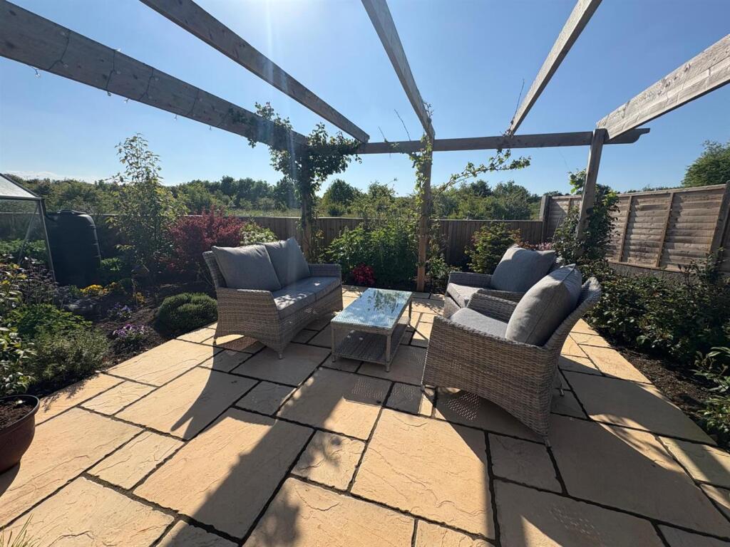 WhatsApp Image 2025-05-13 at 17.17.37_ff3461b5.jpg