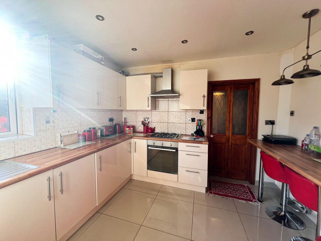 Wednesbury Rd RM3