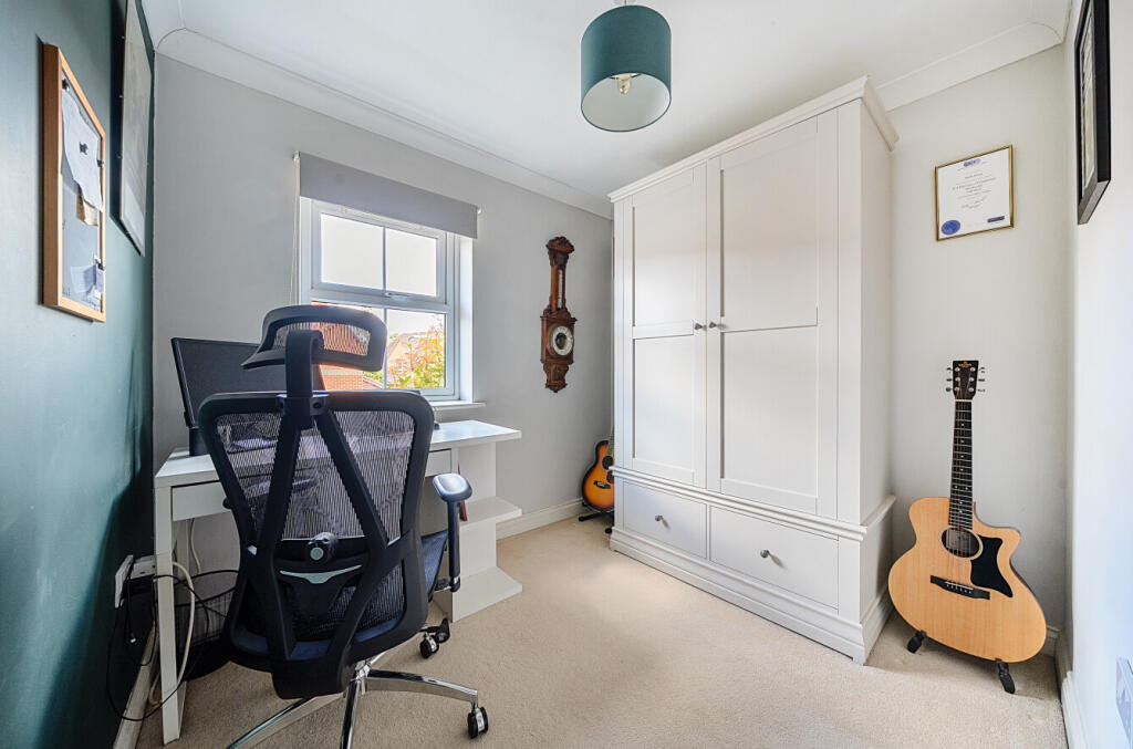 1303211-6-683d7df...