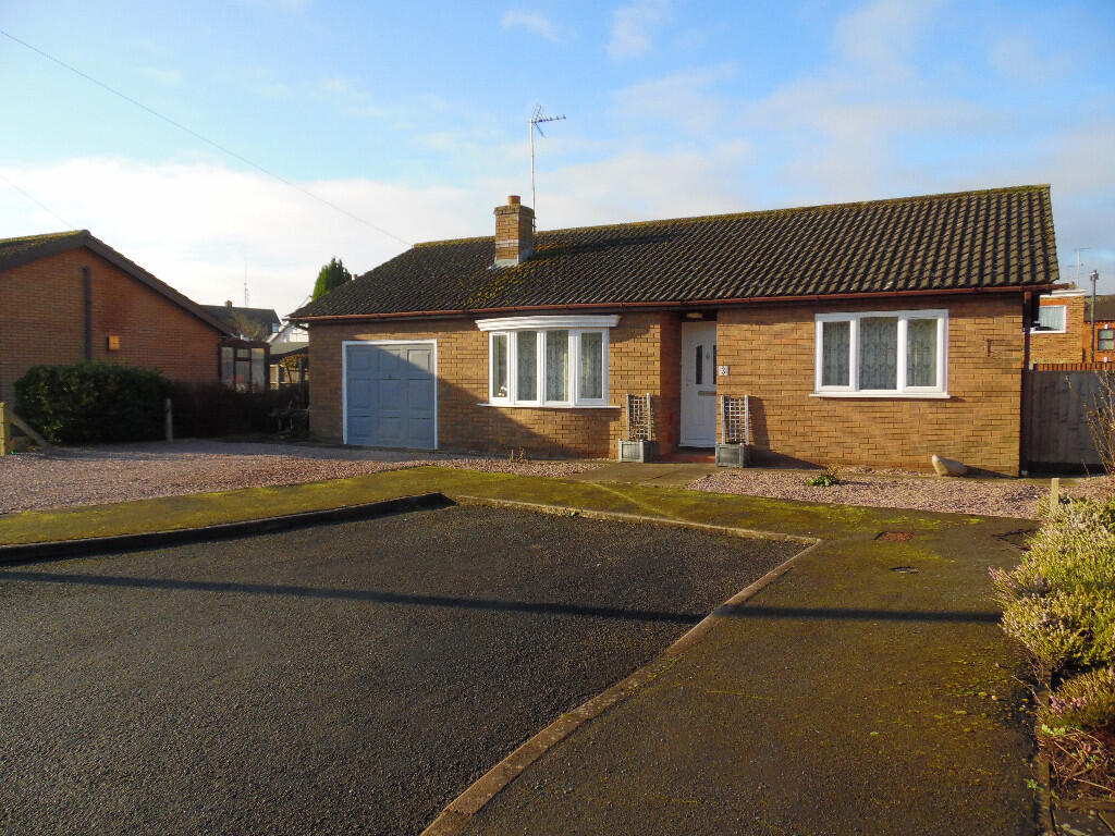 FRONT &amp; DRIVEWAY