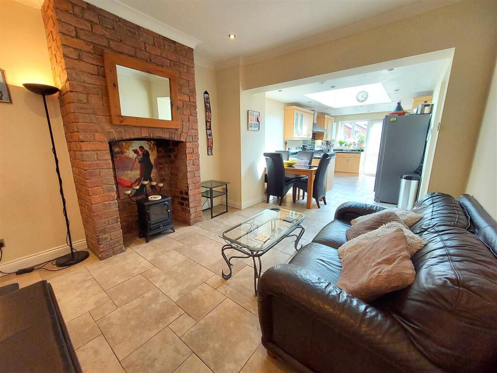 Open Plan Family Kitchen