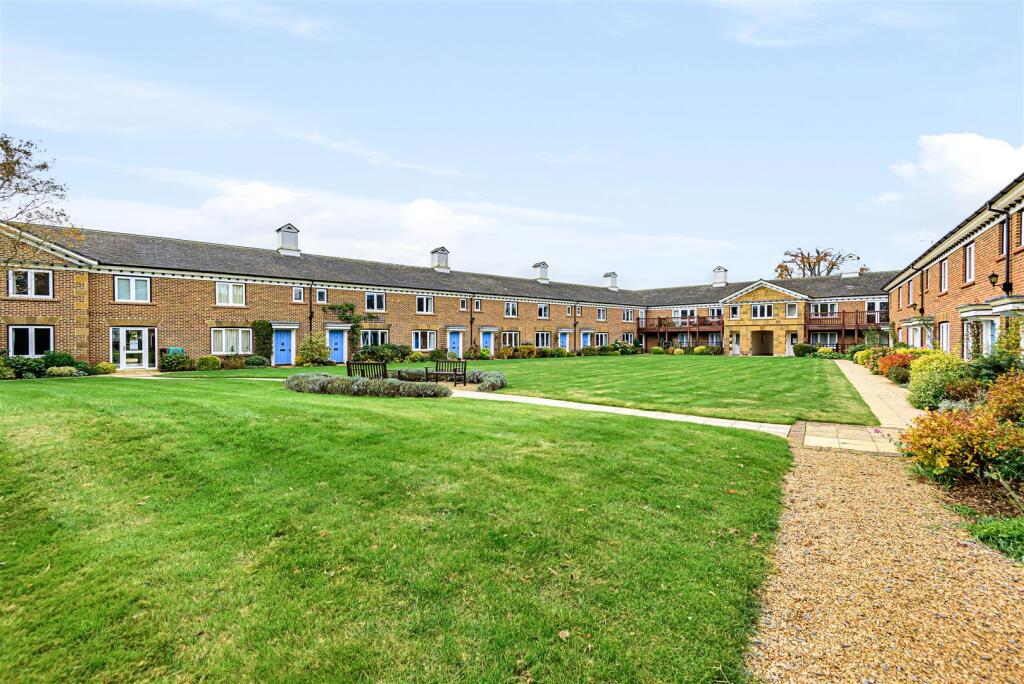 26 Malthouse Court, Towcester.jpg