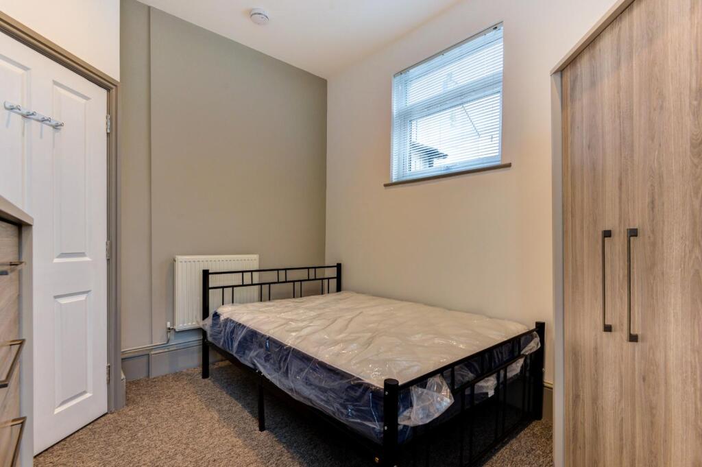 35 Sutherland Road-14.jpg