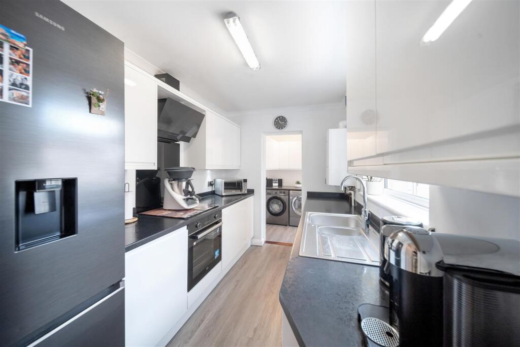 8 Newton Rd-39.jpg